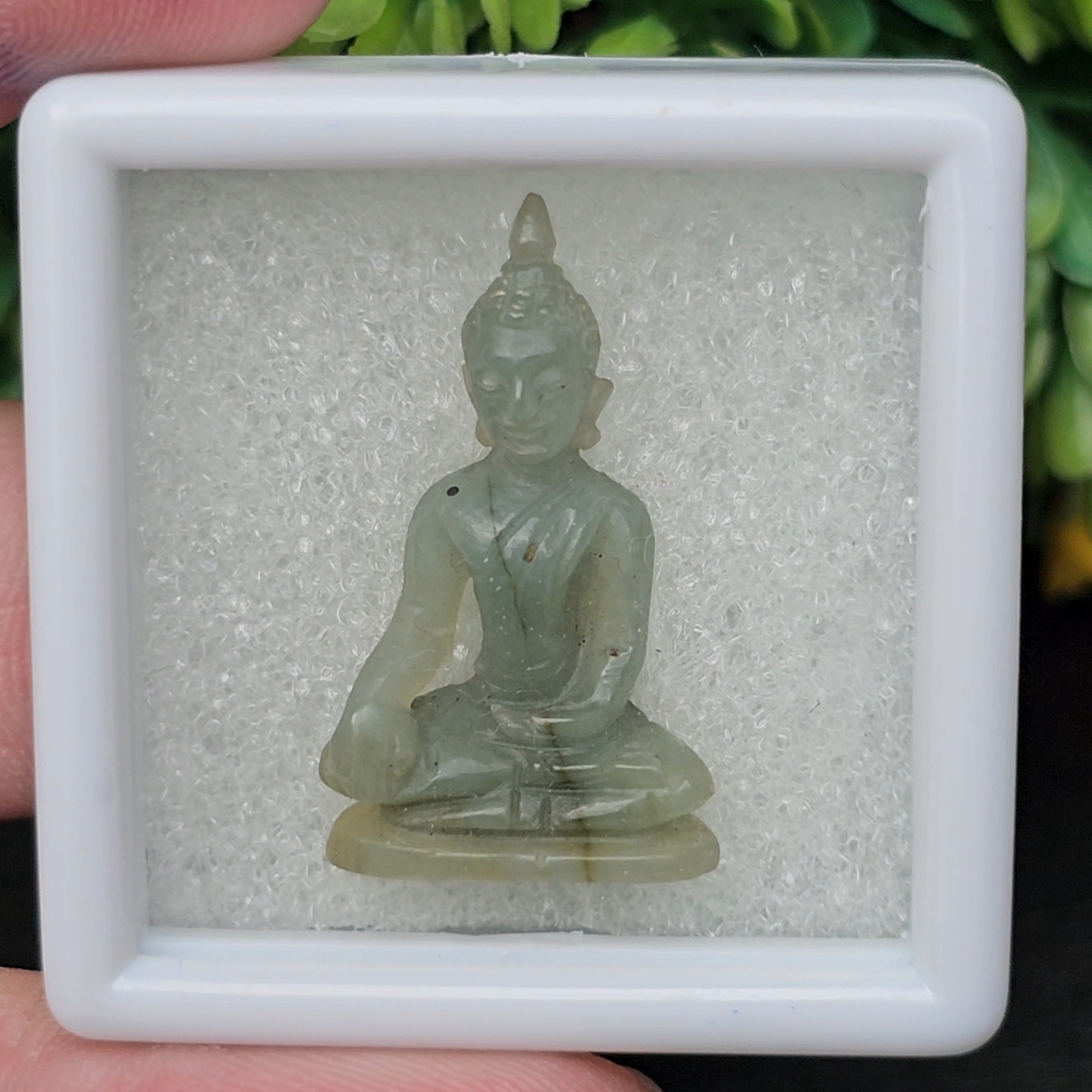 หยก แกะสลัก รูป พระ (Burmese jadeite) 14.86 กะรัต (cts.) หยก พม่า แท้