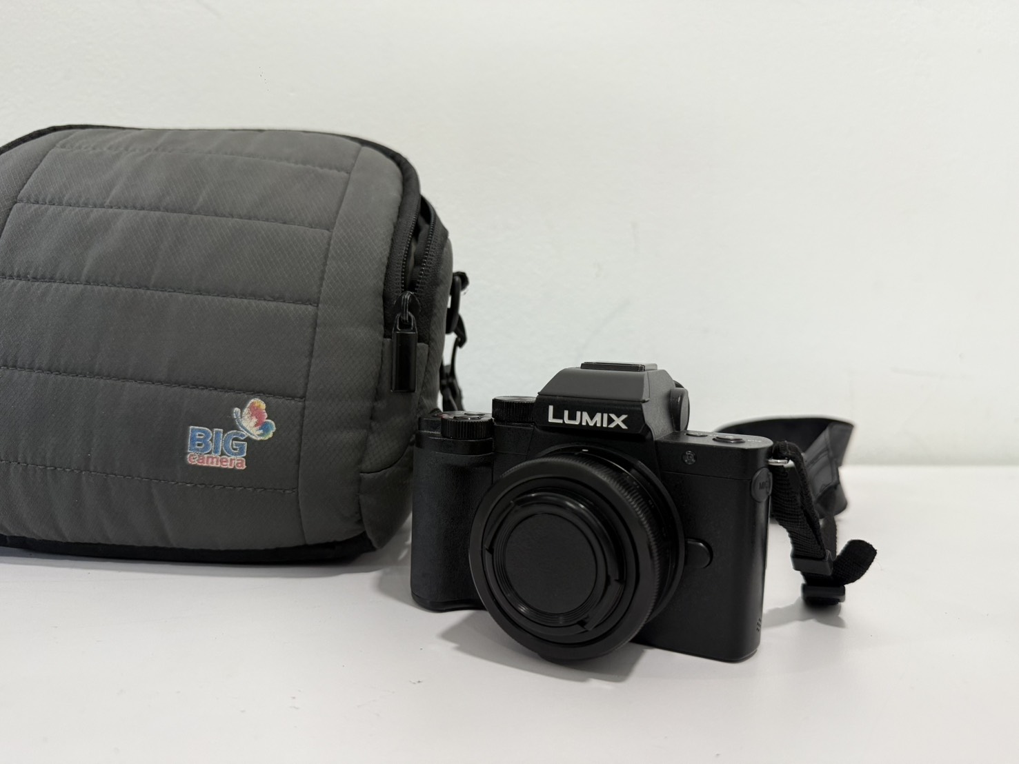 กล้อง Lumix DC-G100 + ขาตั้ง + กระเป๋า