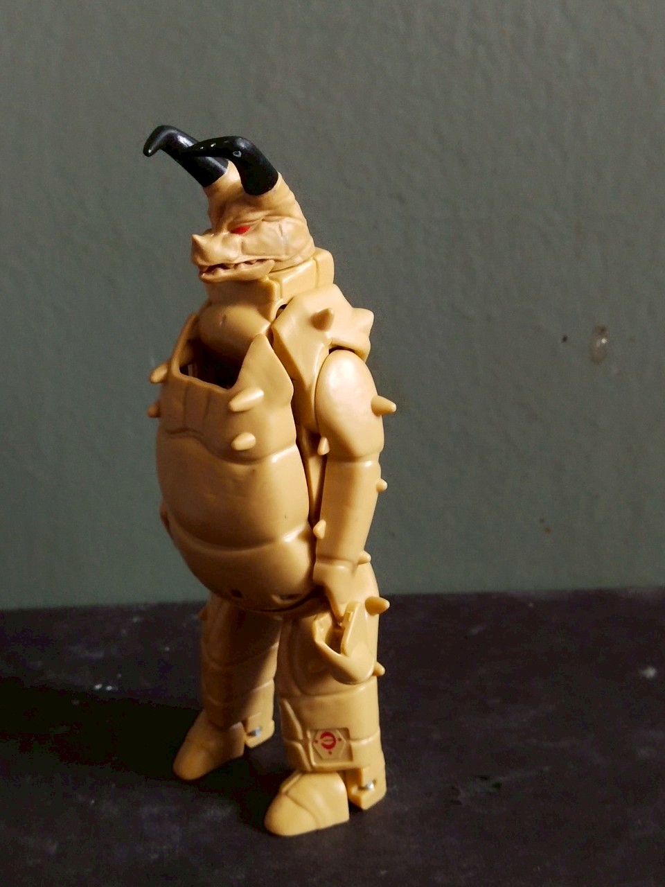 ฟิกเกอร์ ไข่ (ไคจูเอ้ก) ***ขาดมือแส้และหาง ขายตามสภาพ สัตว์ประหลาดคูดอน ขนาดตามรูป แปลงร่างได้ตามภาพ ของไม่ครบ