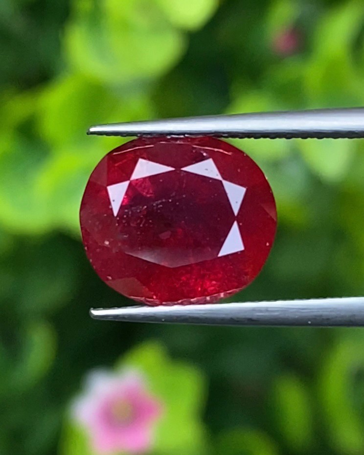 พลอย ทับทิม Ruby sapphire 4.47 กะรัต พร้อมใบเซอร์ พลอยแท้ อัญมณีมงคลประจําวันเกิด เครื่องประดับพลอย