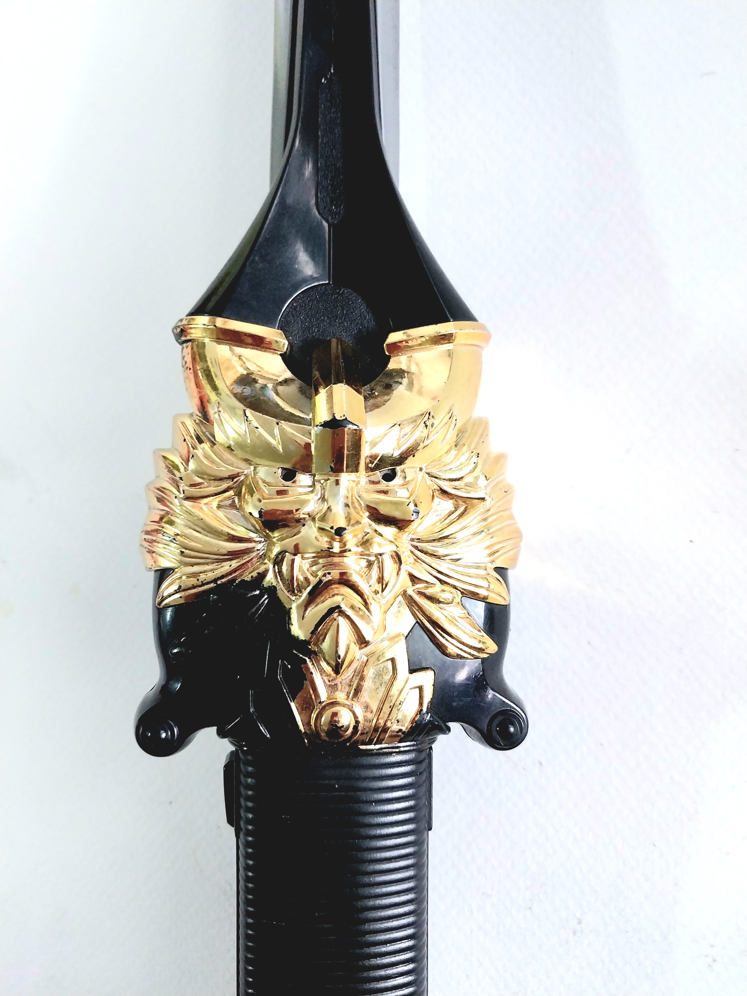 มือ2 มีรอยสีลอกบ้างตามภาพ **ไม่เช็คระบบไฟ ** ดาบของไเดอร์คาบูกิ Rider Kabuki จาก ภาพยนต์มาสค์ไรเดอร์ฮิบิกิ Masked Rider Hibiki the Movie