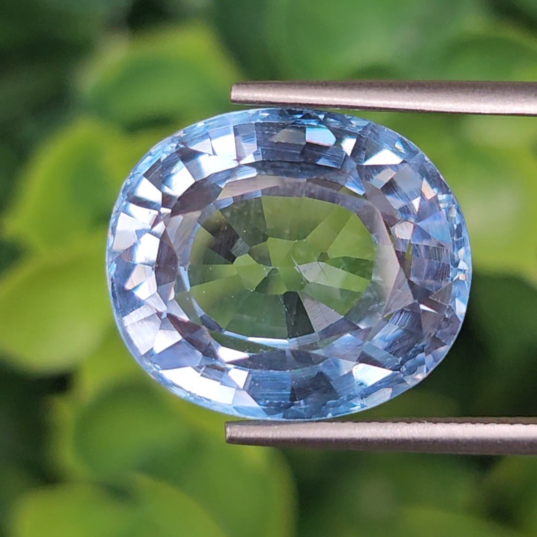 พลอย บลู โทแพซ (Blue Topaz) 17.00 กะรัต (Cts.) พลอยแท้ อัญมณีมงคลประจําวันเกิด เครื่องประดับพลอย
