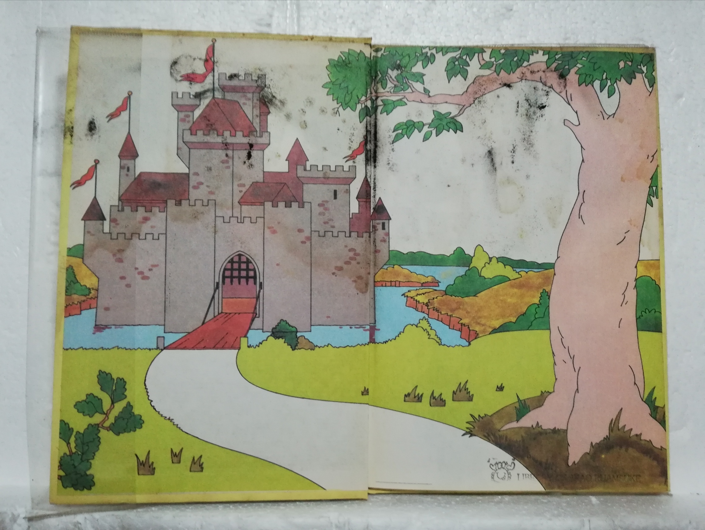 หนังสือนิทานวอลท์ดิสนีย์เก่า ปี 1979 ปกแข็ง ห่อปกพลาสติก มีตำหนิ โปรดตรวจสอบทุกภาพ, โรบินฮู้ด Robin Hood spins gold