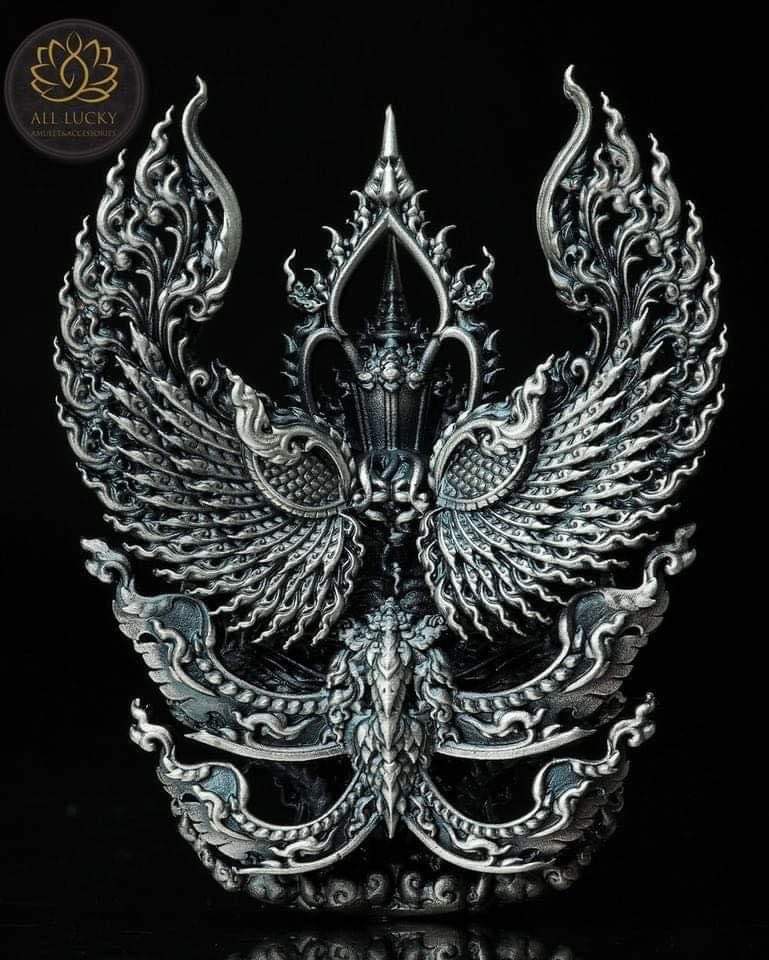 พญาครุฑทวียศ เนื้อเงินซาติน ขนาด 3.8 X 2.8 เซนติเมตร