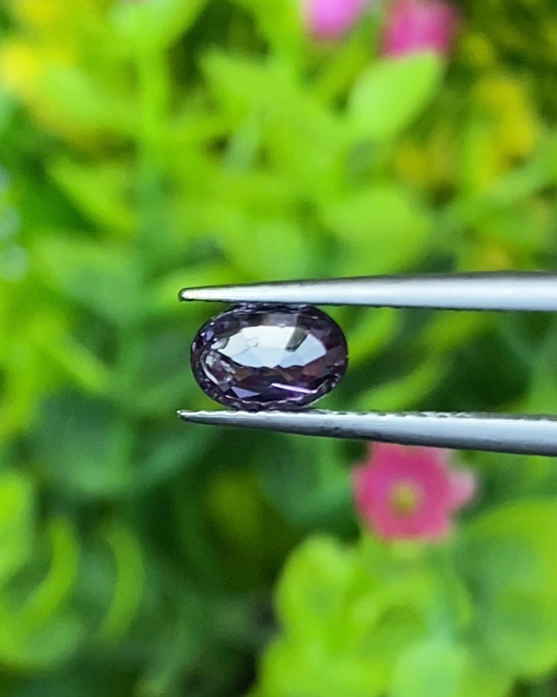 พลอย เพอเพิล แซฟไฟร์ สีม่วง Purple Sapphire ดิบ Unheated 0.70 กะรัต (Cts.) พลอยแท้ อัญมณีมงคลประจําวันเกิด เครื่องประดับพลอย