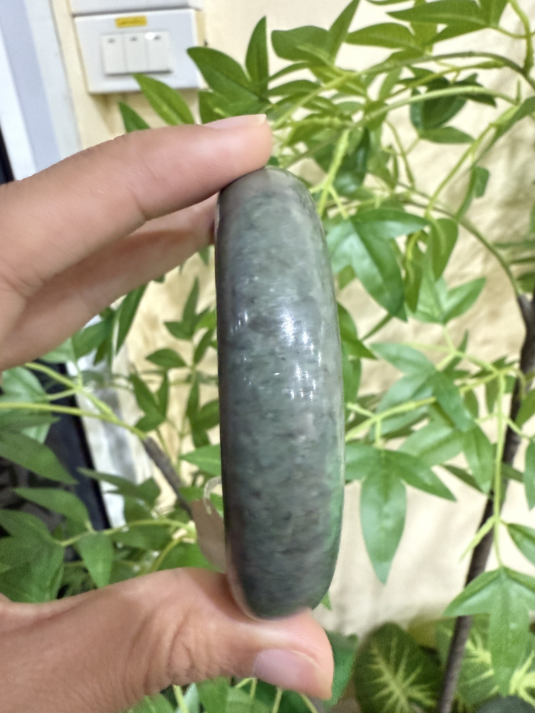 JB650002 หยก พม่า แท้ Jade กำไลหยก 62.7 มม. (Jadeite bracelet) พม่า (Myanmar)