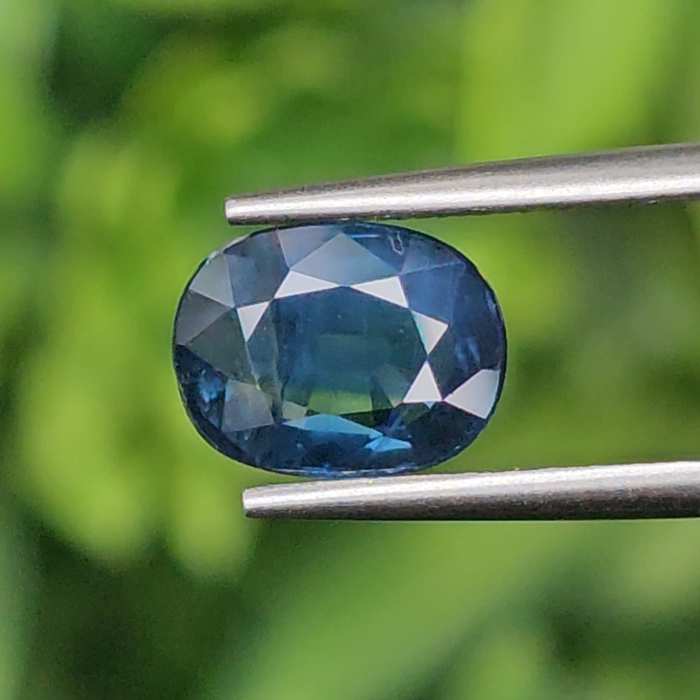 พลอย ไพลิน Blue Sapphire 2.64 กะรัต (Cts.) พลอยแท้ อัญมณีมงคลประจําวันเกิด เครื่องประดับพลอย