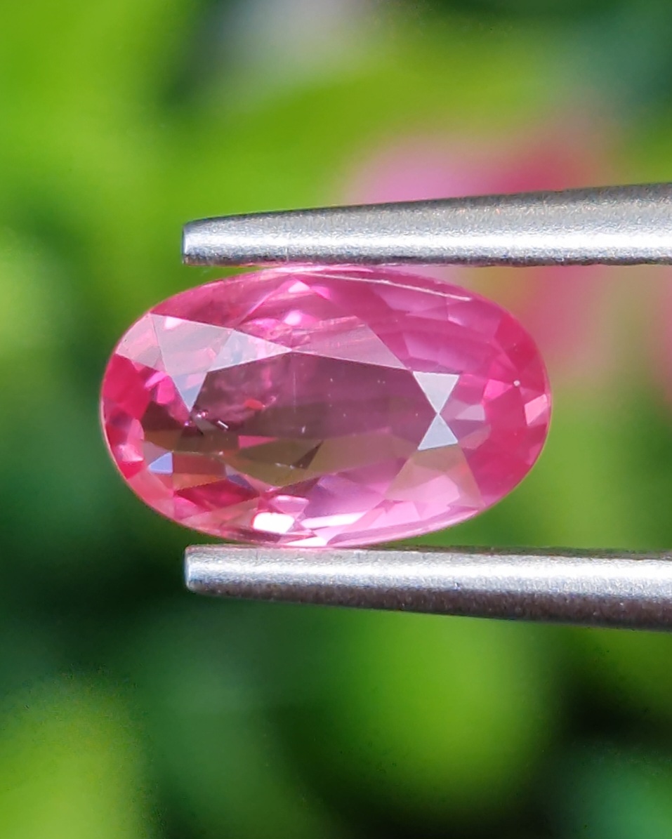 พลอย พิ้ง แซฟไฟร์ ชมพู Pink Sapphire 0.94 กะรัต (Cts.) พลอยแท้ อัญมณีมงคลประจําวันเกิด เครื่องประดับพลอย