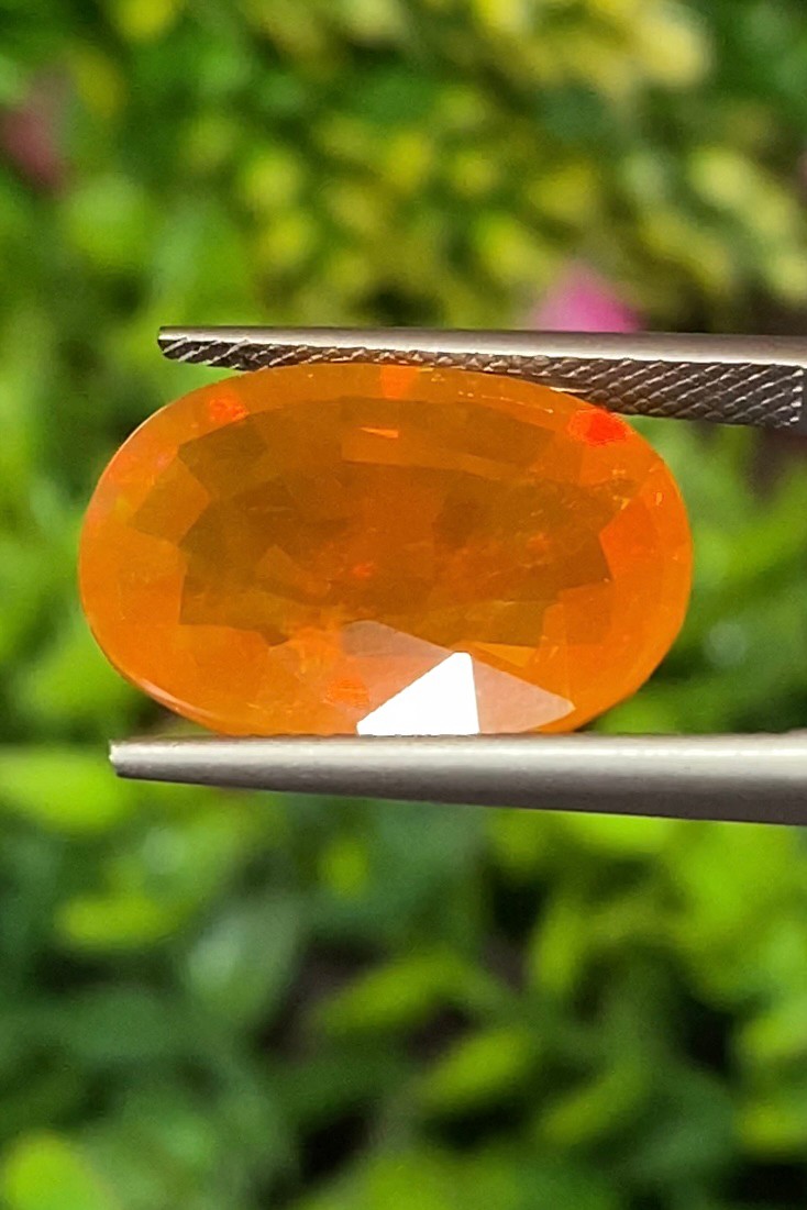 พลอย ไฟร์ โอปอล Fire Opal 9.18 กะรัต (Cts.) พลอยแท้ อัญมณีมงคลประจําวันเกิด เครื่องประดับพลอย