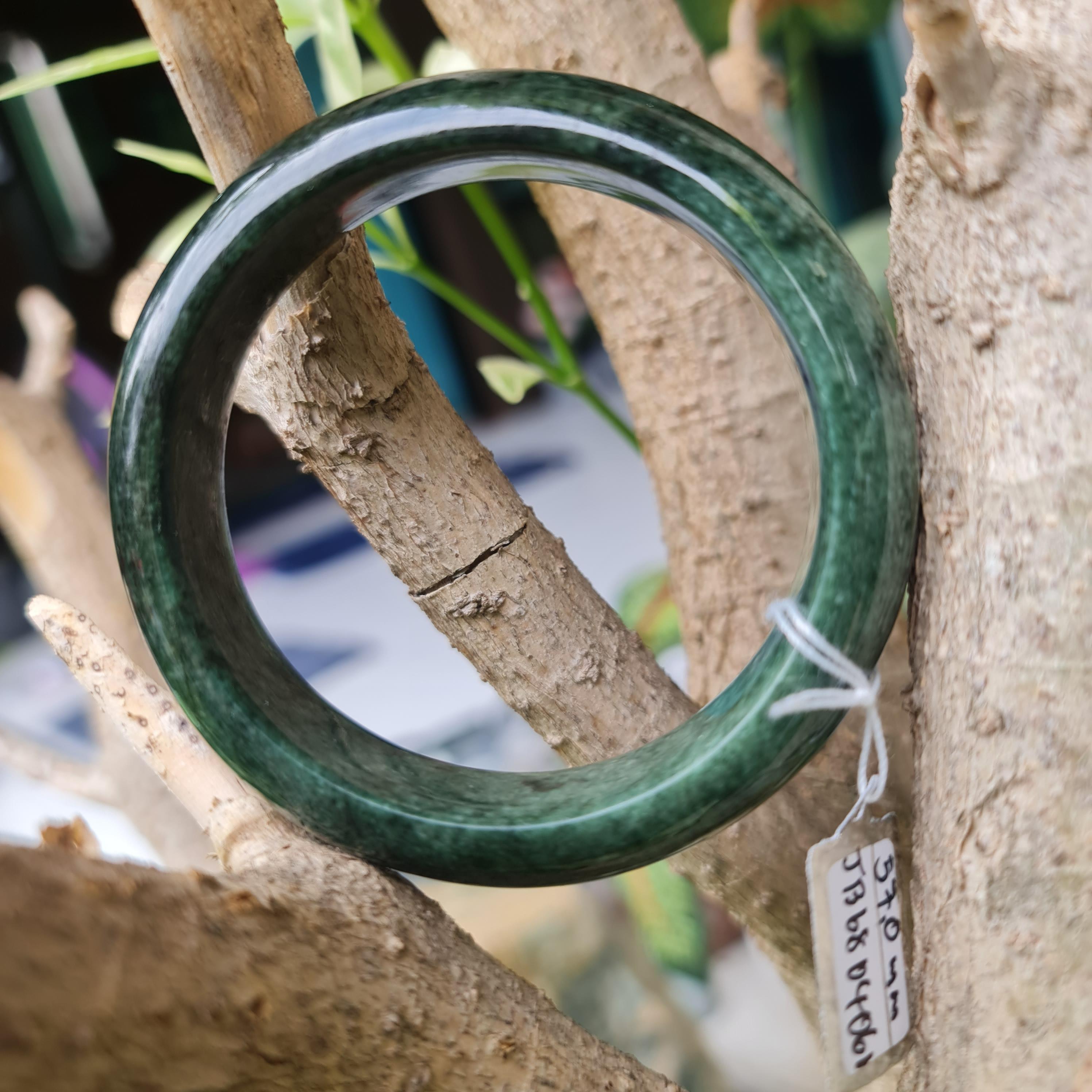 JB6804061 หยก พม่า แท้ Jade กำไลหยก 57.0 มม. (Jadeite bracelet) พม่า (Myanmar)