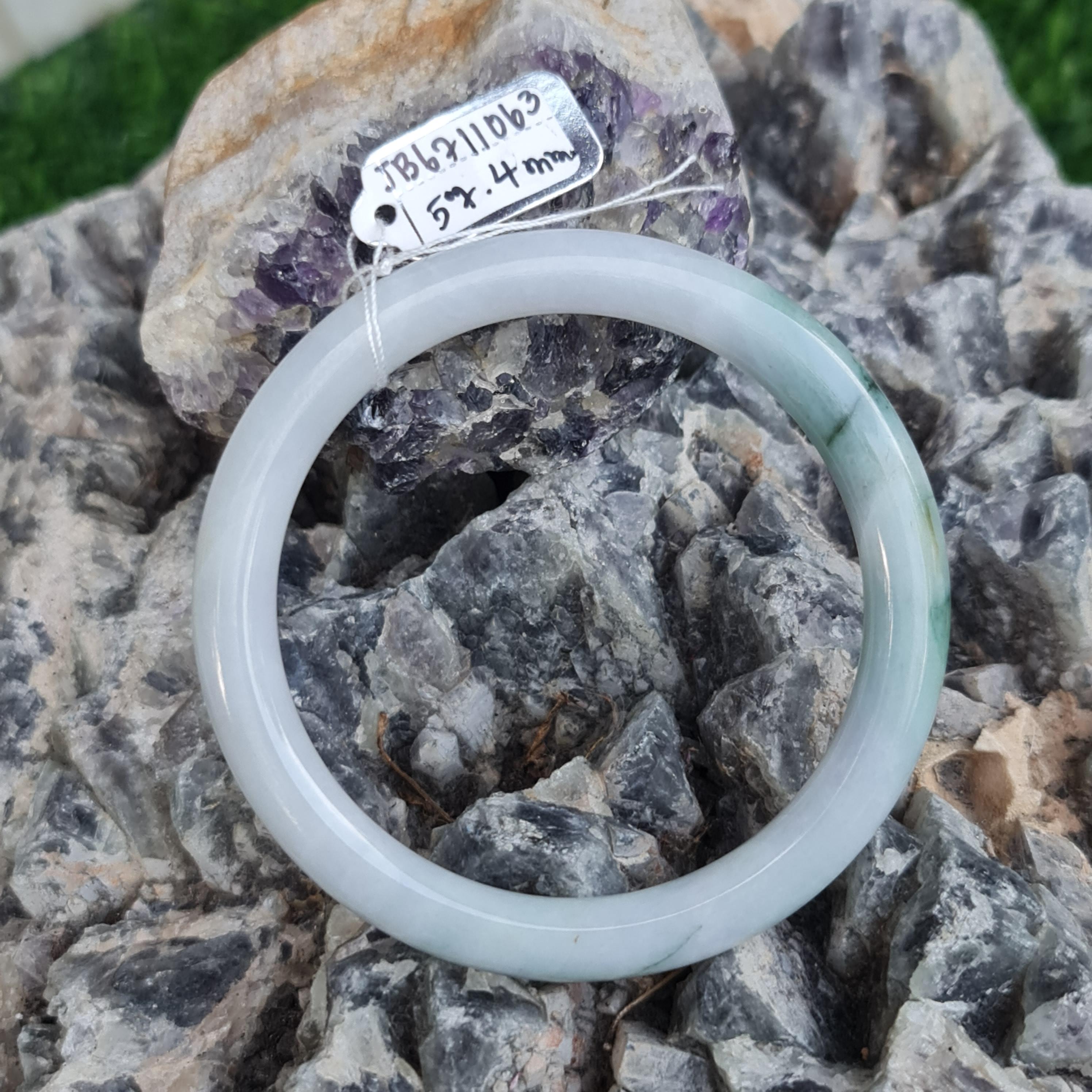 JB6711063 หยก พม่า แท้ Jade กำไลหยก 57.4 มม. (Jadeite bracelet) พม่า (Myanmar)