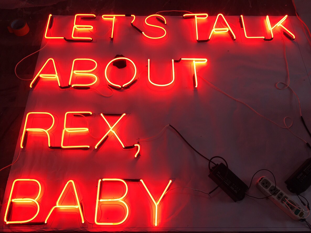 ป้ายไฟนีออนดัด Let’s talk aboutrex,baby