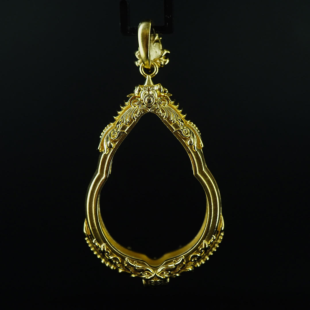 (แบบที่2) กรอบเนื้อทองเหลืองชุบทอง สำหรับองค์พระขนาด ความสูง 3.3 ความกว้าง 2.4 เซนติเมตร