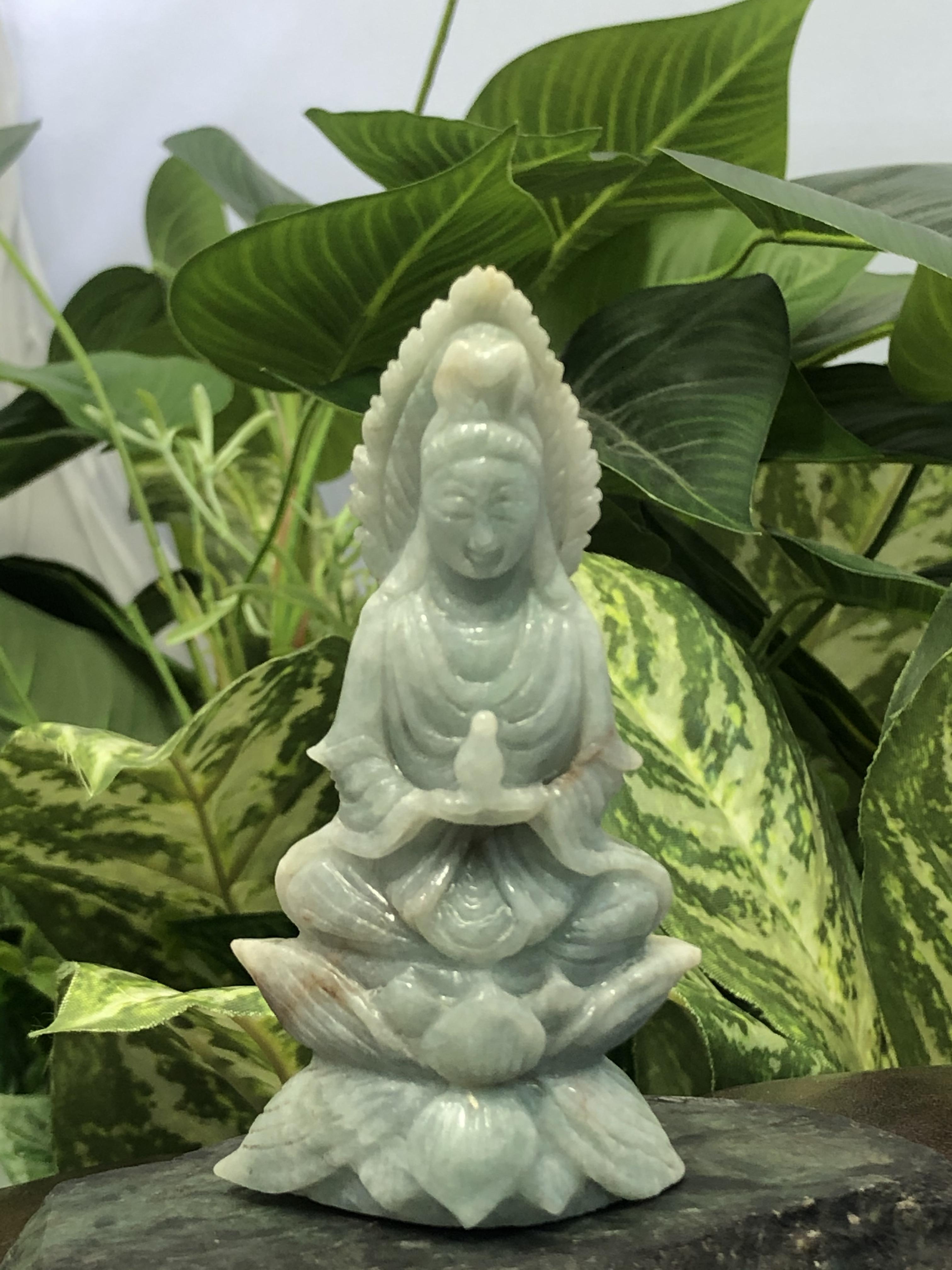 หยกแกะสลัก เจ้าแม่กวนอิม หยก พม่า แท้ (Burmese jadeite)