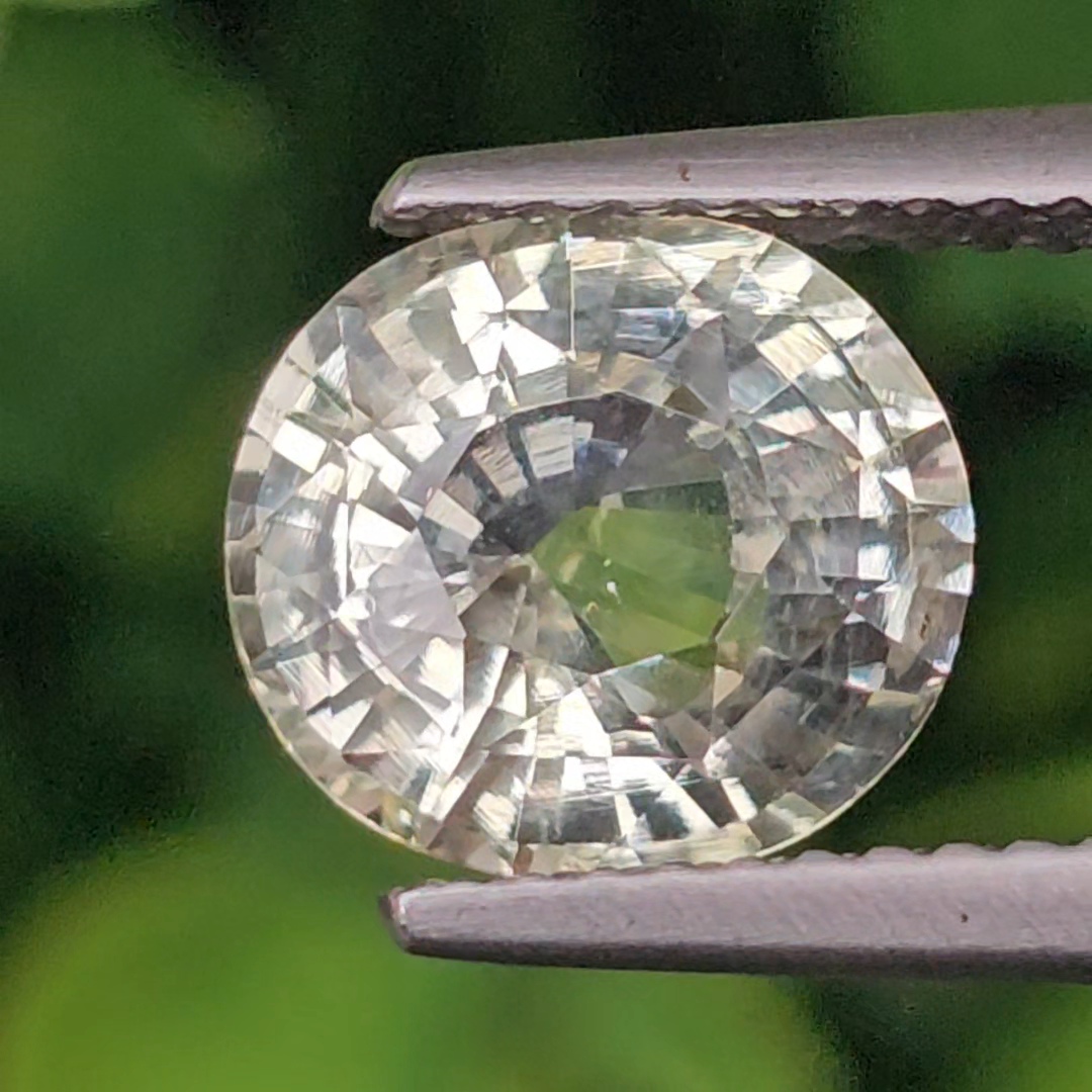 พลอย บุษราคัม yellow sapphire 3.17 กะรัต (Cts.) ดิบ (Unheated) พร้อมใบเซอร์ พลอยแท้ อัญมณีมงคลประจําวันเกิด เครื่องประดับพลอย