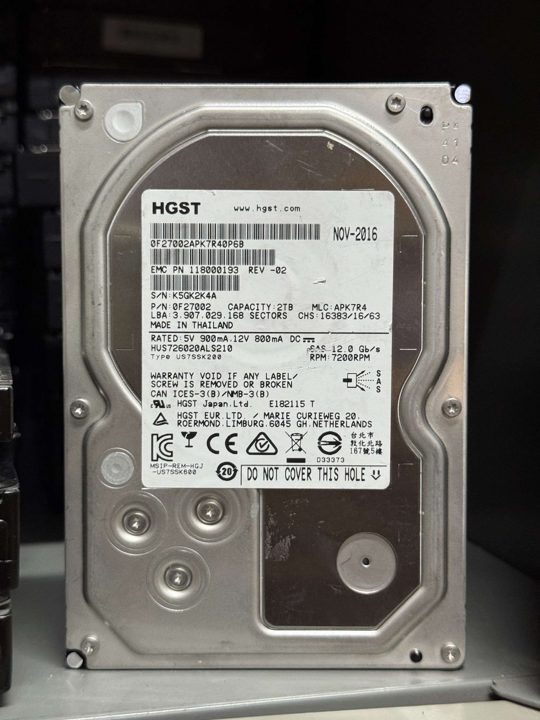 HDD Server HGST 2TB SAS 3.5 12Gbps 7200RPM" สำหรับเซิร์ฟเวอร์