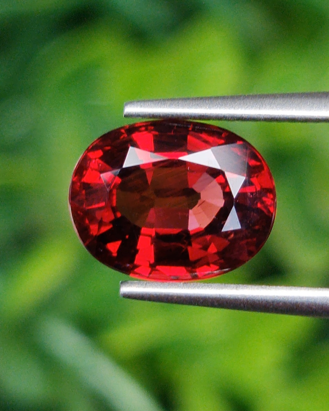 พลอย โรโดไลต์ กาเน็ท Rhodolite Garnet 3.06 กะรัต Cts.พลอยแท้ อัญมณีมงคลประจําวันเกิด เครื่องประดับพลอย