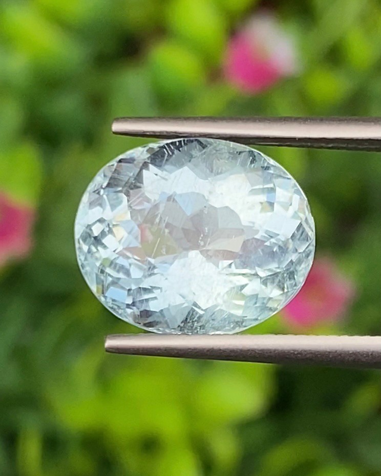 พลอย อความารีน Aquamarine 6.80 กะรัต (Cts.) พลอยแท้ อัญมณีมงคลประจําวันเกิด เครื่องประดับพลอย