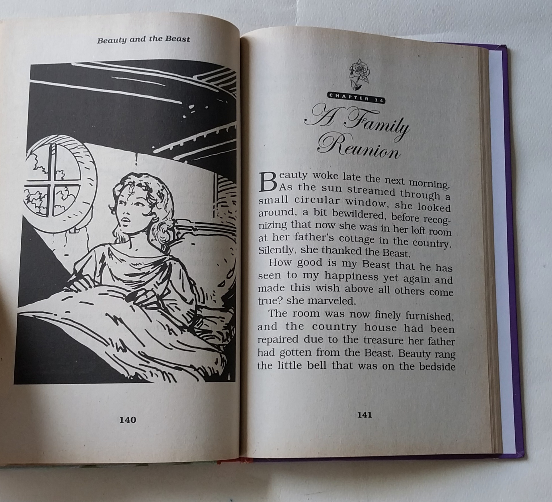 หนังสือนิทานภาษาอังกฤษ สภาพเก่าเก็บ บิวตี้แอนด์บีสต์ ปกแข็ง เนื้อหาขาวดำ พร้อมภาพประกอบทั้งเล่ม Treasury of Illustrated Classics ,Beauty and the Beast ,Madame le Prince de Beaumont,Modern Publishing