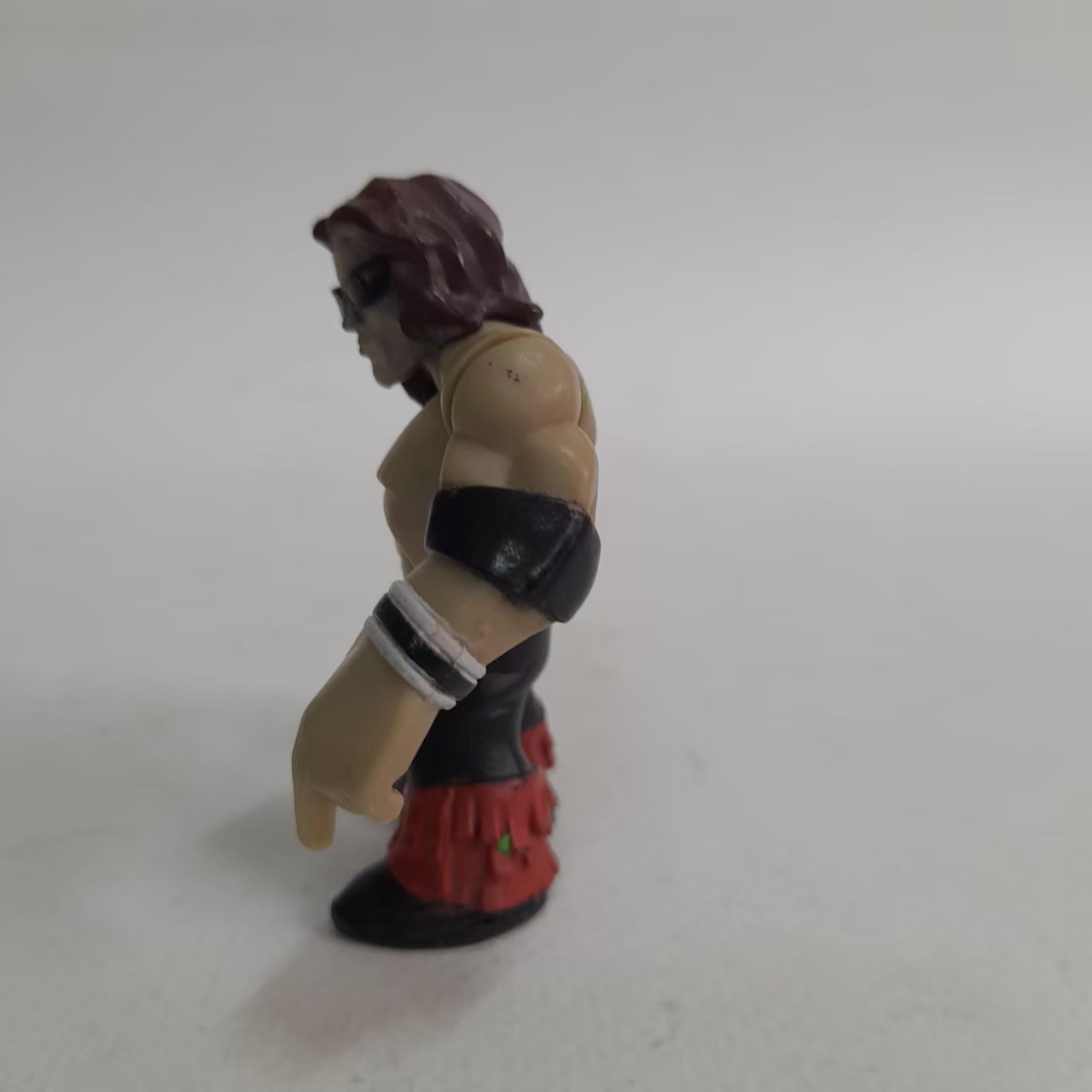 ฟิกเกอร์พลาสติก/ ยาง ,มีหลายภาพ,นักมวยปล้ำ john morrison wwe ขนาด 2-2.5 นิ้ว ขยับ แขน ตัว ได้ มือสองสภาพดี มีตราปั๊ม ขนาดตามรูป มีรอยบ้าง