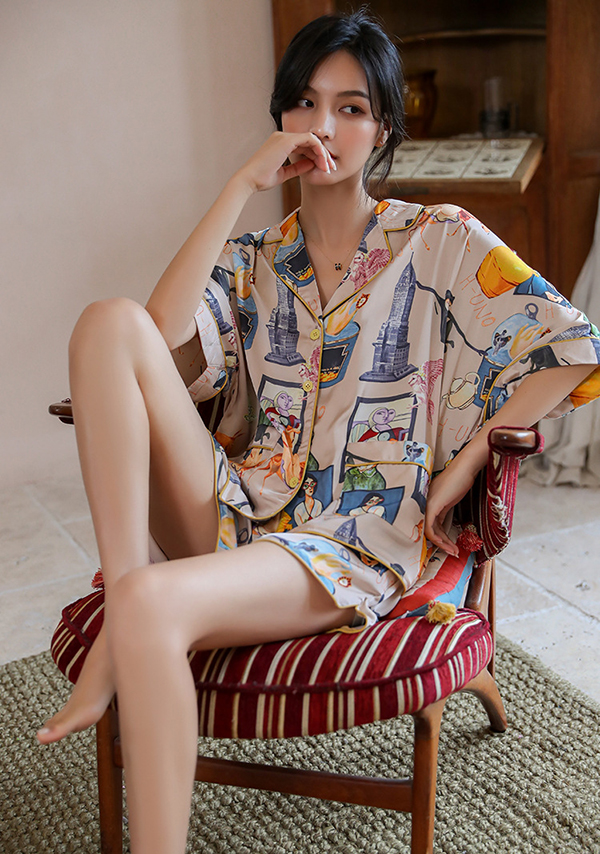 🚩พร้อมส่ง🚩ชุดนอน Silk Satin ไหมซาตินเกรดพรีเมี่ยม พิมพ์ลายสไตล์วินเทจ ผ้านุ่มลื่นละมุนผิว (ST125)