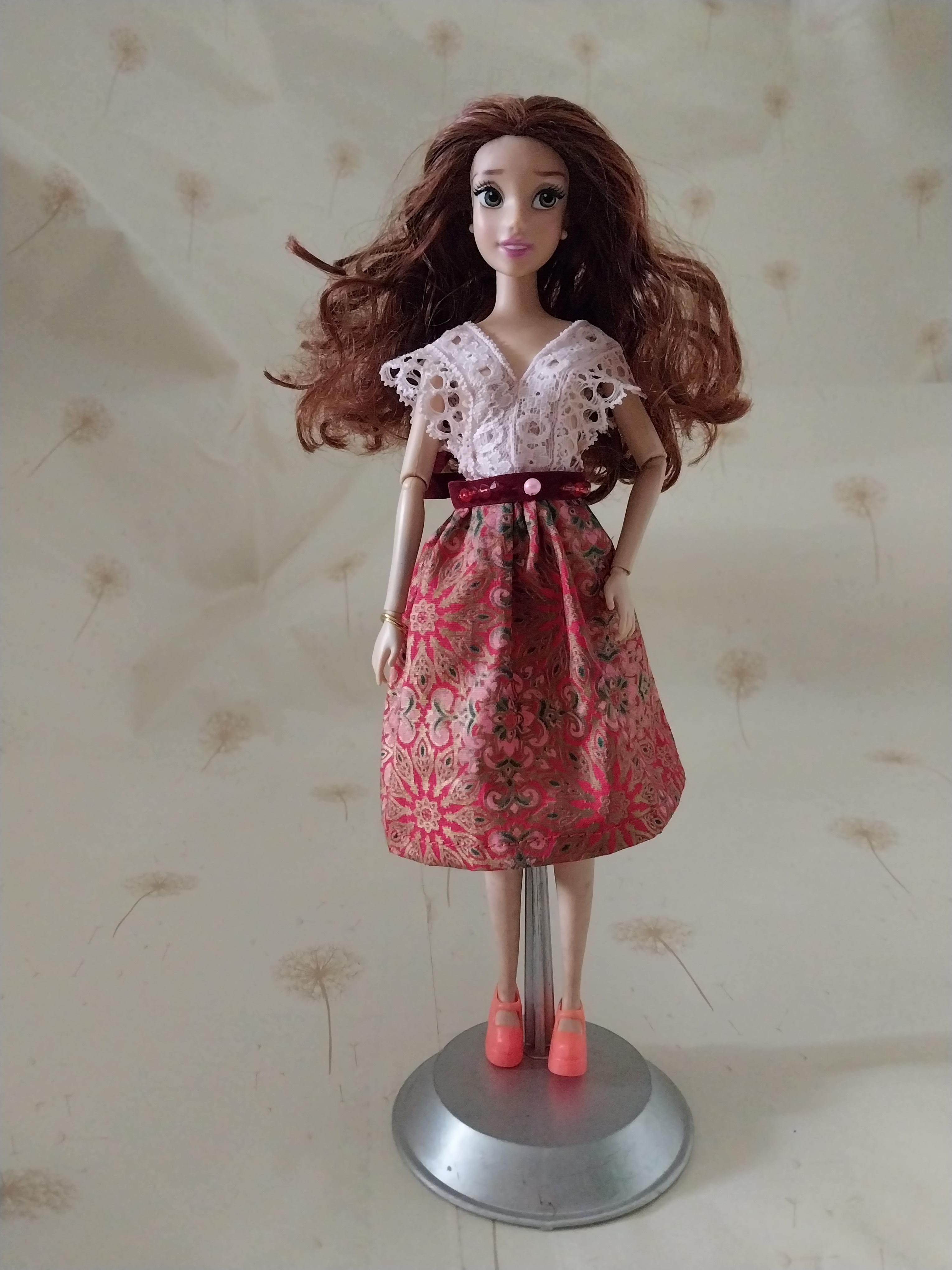 ตำหนิ แขนซ้ายและมือมีรอยสีฟ้า ขามีรอยเปื้อน ตามภาพ,แบลล์ ดิสนีย์ปริ๊นเซส Beauty and the Beast งานแท้ Disney China แขนข้อต่อ ขายาง