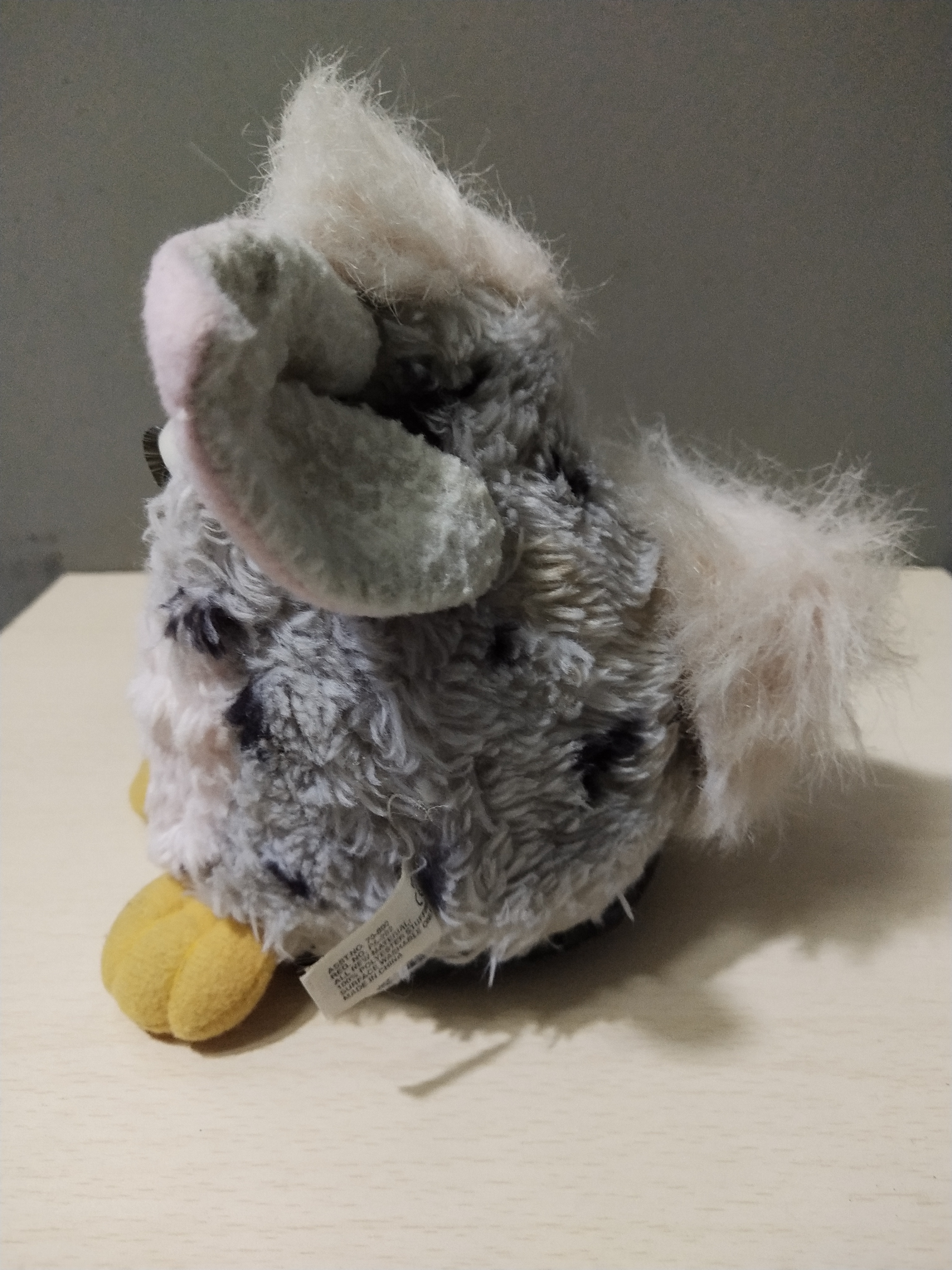 มีหลายภาพ***ระบบไฟใช้ไม่ได้แล้ว ขนตาด้านขวาติดอยู่ลึกกว่าด้านซ้าย วินเทจ เฟอร์บี้ แบรนด์ Tiger Vintage Furby ปี 1990