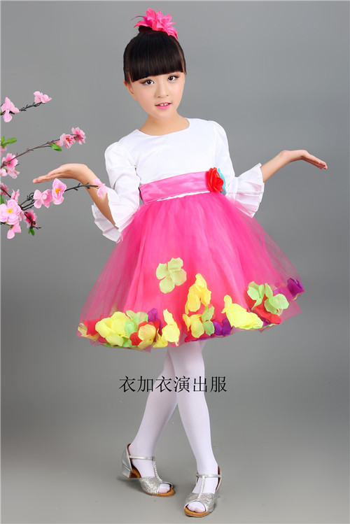 Pre-order ชุดแฟนซี ชุดแสดง ชุดกระโปรงแขนยาว คอกลม แต่งดอก กระโปรงฟูฟ่อง