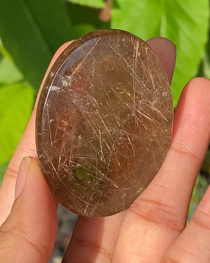 ไหมทอง ควอตซ์ Golden Rutilated Quartz 405 กะรัต (Carats) พลอยแท้ อัญมณีมงคลประจําวันเกิด เครื่องประดับพลอย
