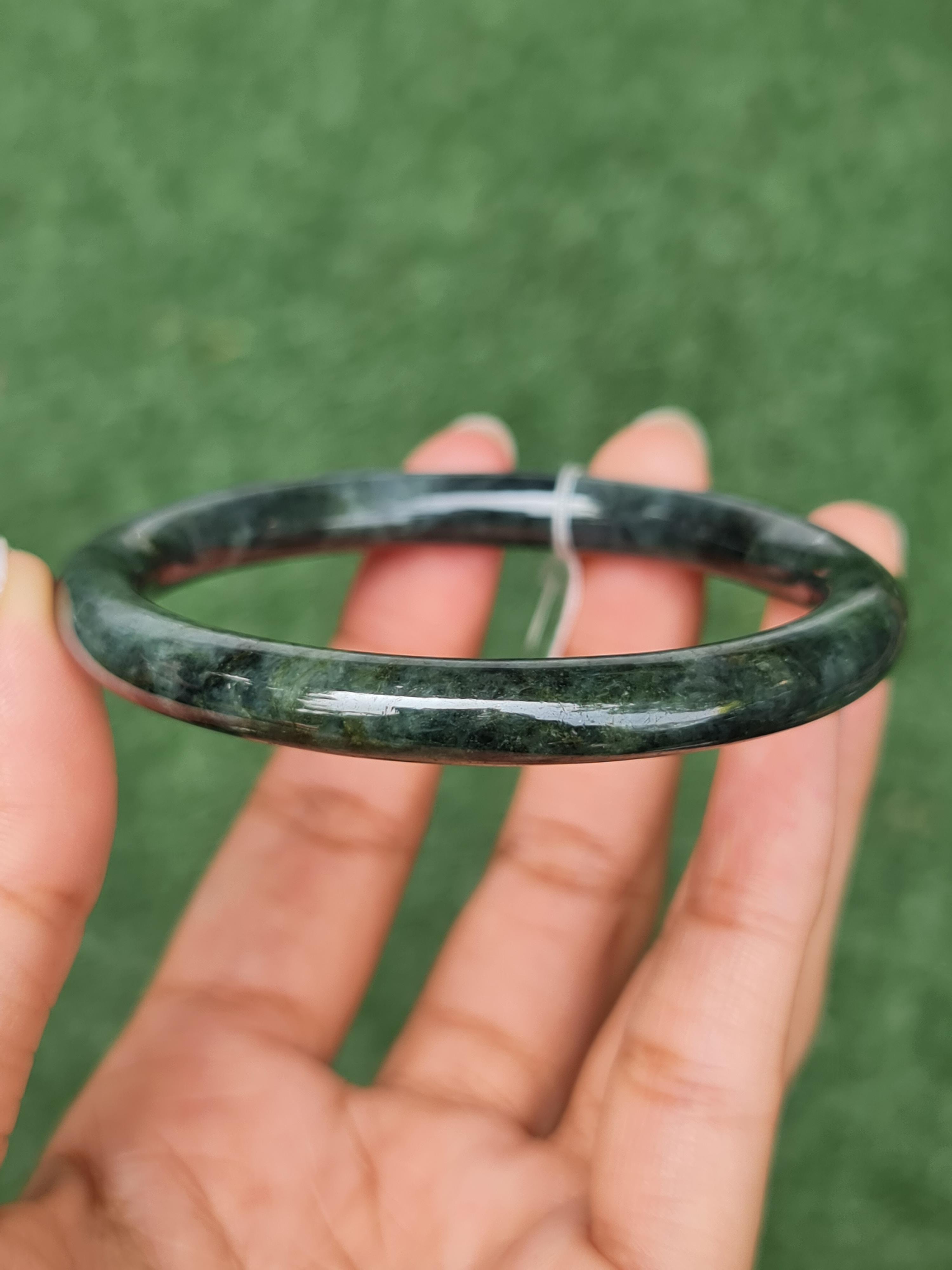 JB0703-020 หยก พม่า แท้ Jade กำไลหยก (Jadeite bracelet) พม่า (Myanmar) 60.1 มม.