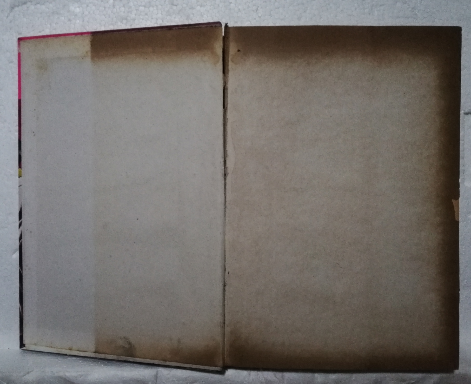 หนังสือ พงศาวดารจีน ปี 2528** มีตำหนิ หน้า 532 533 มีรอยที่คั่นหนังสือ ตามภาพ เปาบุ้นจิ้น( เทพเจ้าแห่งความยุติธรรม) ภาค 1 พร้อมทั้งประวัติ และชำระคดีกว่า 75 คดี โดยสนิทกัลยาณมิตร