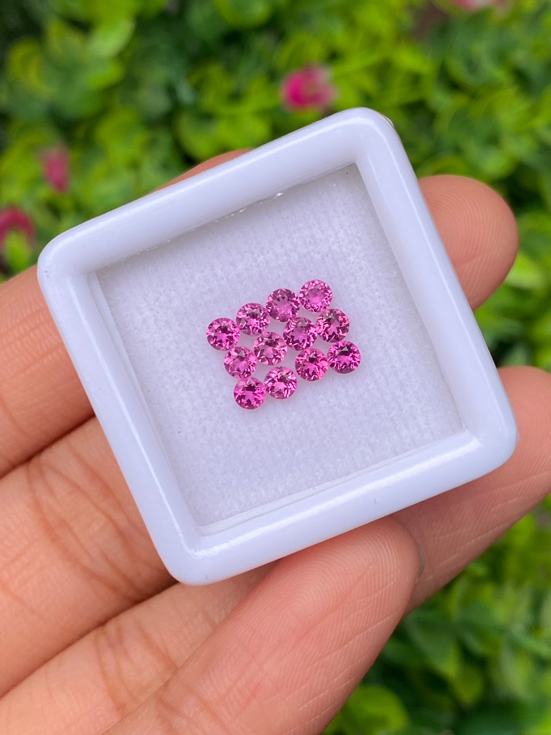 พลอย ทัวร์มาลีน Tourmaline 0.91 กะรัต (Cts.) 12 เม็ด พลอยแท้ อัญมณีมงคลประจําวันเกิด เครื่องประดับพลอย