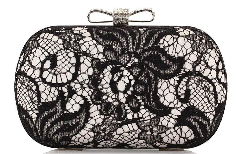 Pre-order กระเป๋าออกงาน Evening Clutch ทรงเก๋ ลายผ้าลูกไม้ จุกเปิด/ปิดรูปโบว์ แต่งเพชร มาพร้อมสายสะพาย สวยหรู