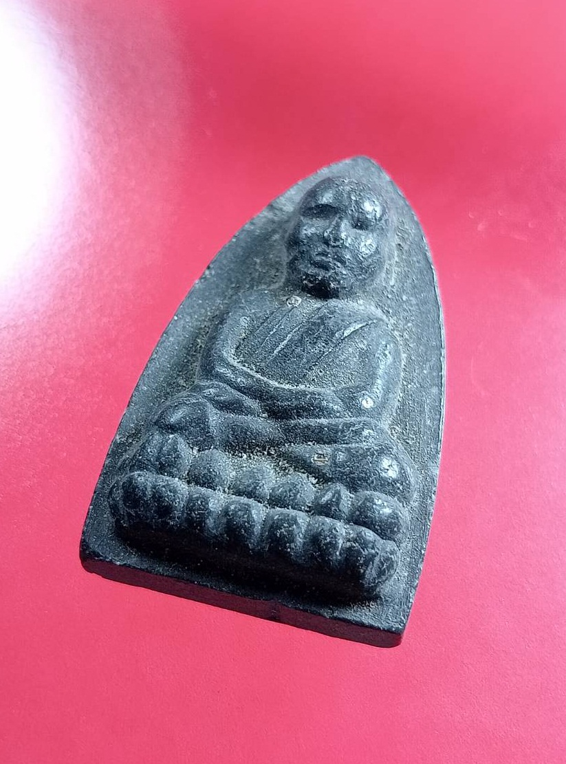 ผ2963 พระผง หลวงปู่ทวด วัดช้างให้ ช่วยใต้ สมเด็จพระสังฆราชฯ วัดบวรนิเวศวิหาร กรุงเทพฯ มูลนิธิรักษ์แผ่นดินไทย