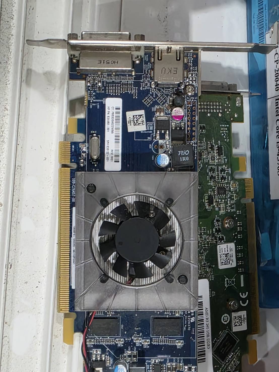 AMD Radeon HD6450 1GB DDR3 มี 5 ชิ้น