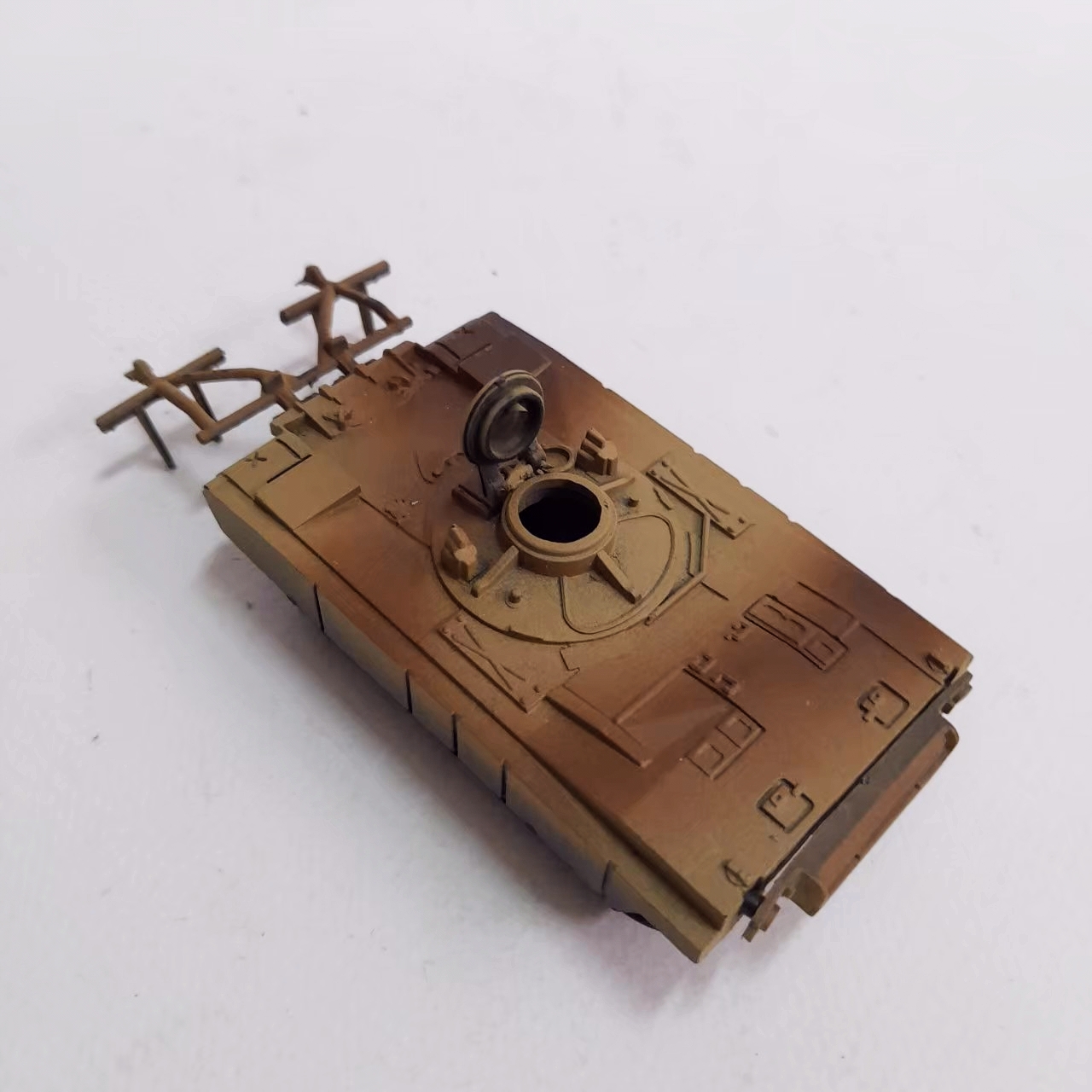 มีหลายภาพ,รถถังพลาสติกสำเร็จรูป M1 pantherทำสีแล้ว งานเก่า มือสอง สภาพดี มีรอยบ้าง
