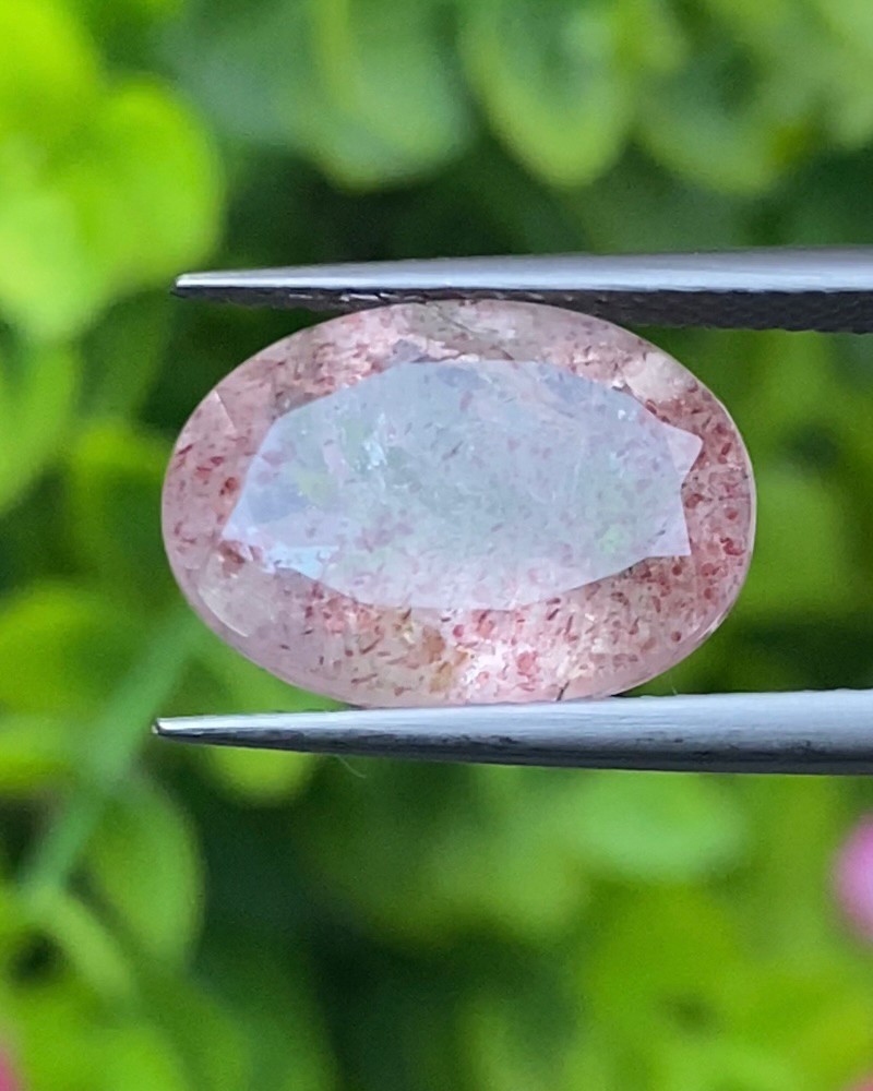 พลอย สตอเบอรี่ ควอตซ์ Strawberry Quartz 5.29 กะรัต (Cts.) พลอยแท้ อัญมณีมงคลประจําวันเกิด เครื่องประดับพลอย