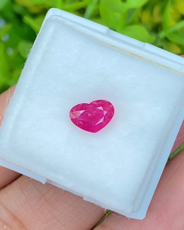 พลอย ทับทิม (Ruby Sapphire) 1.12 กะรัต (Cts.) พลอยแท้ อัญมณีมงคลประจําวันเกิด เครื่องประดับพลอย