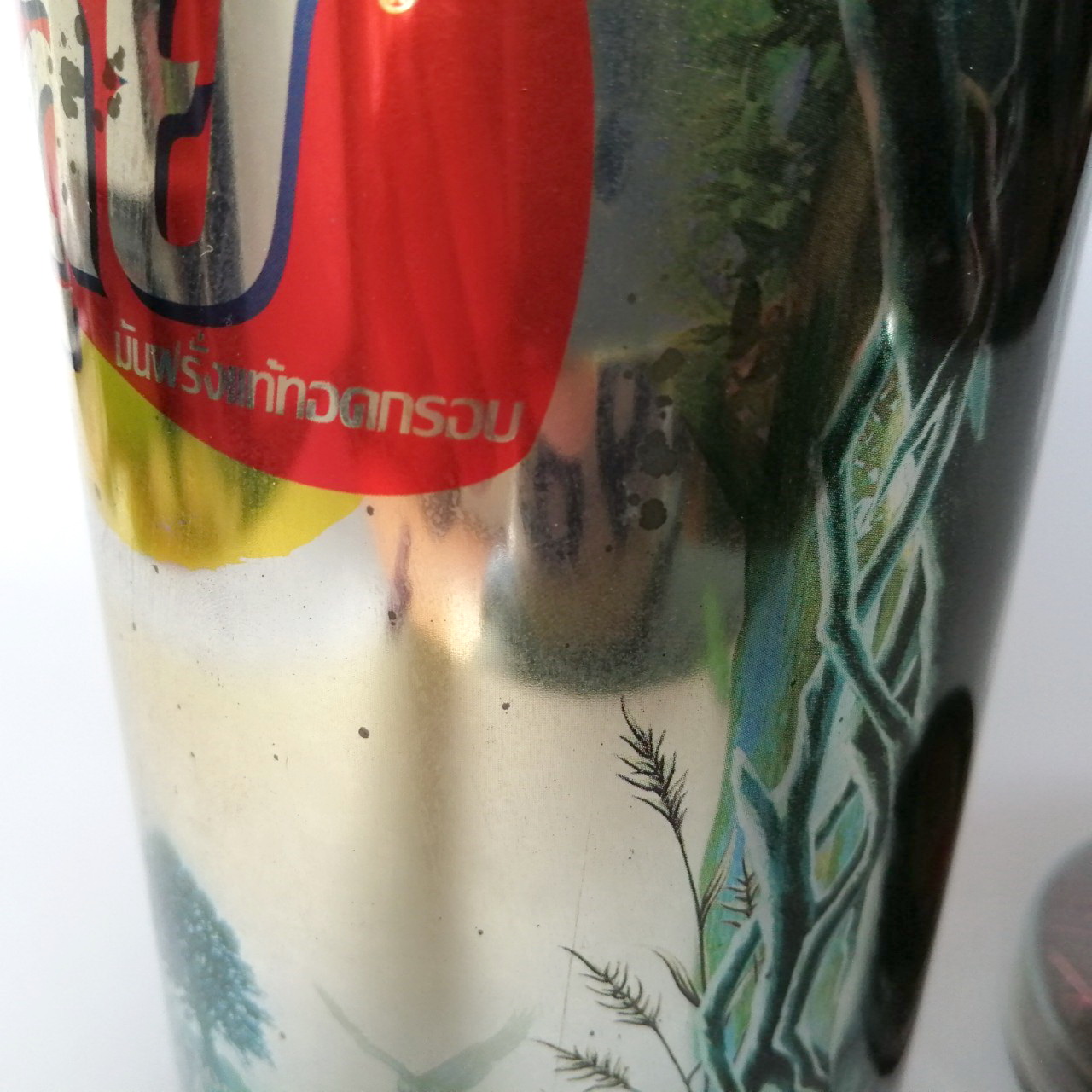 กระป๋องสังกะสี** มีตำหนิตามสภาพตามเวลา ขนมขบเคี้ยว เลย์ งานที่ระลึก ธงไชย แมคอินไตย์ อโรคาจอมยากับยาใจ กระป๋องสูง1ฟุตกว่าๆ ของเก่าสะสมงามเมื่อปี 2000งานเก่าหายาก