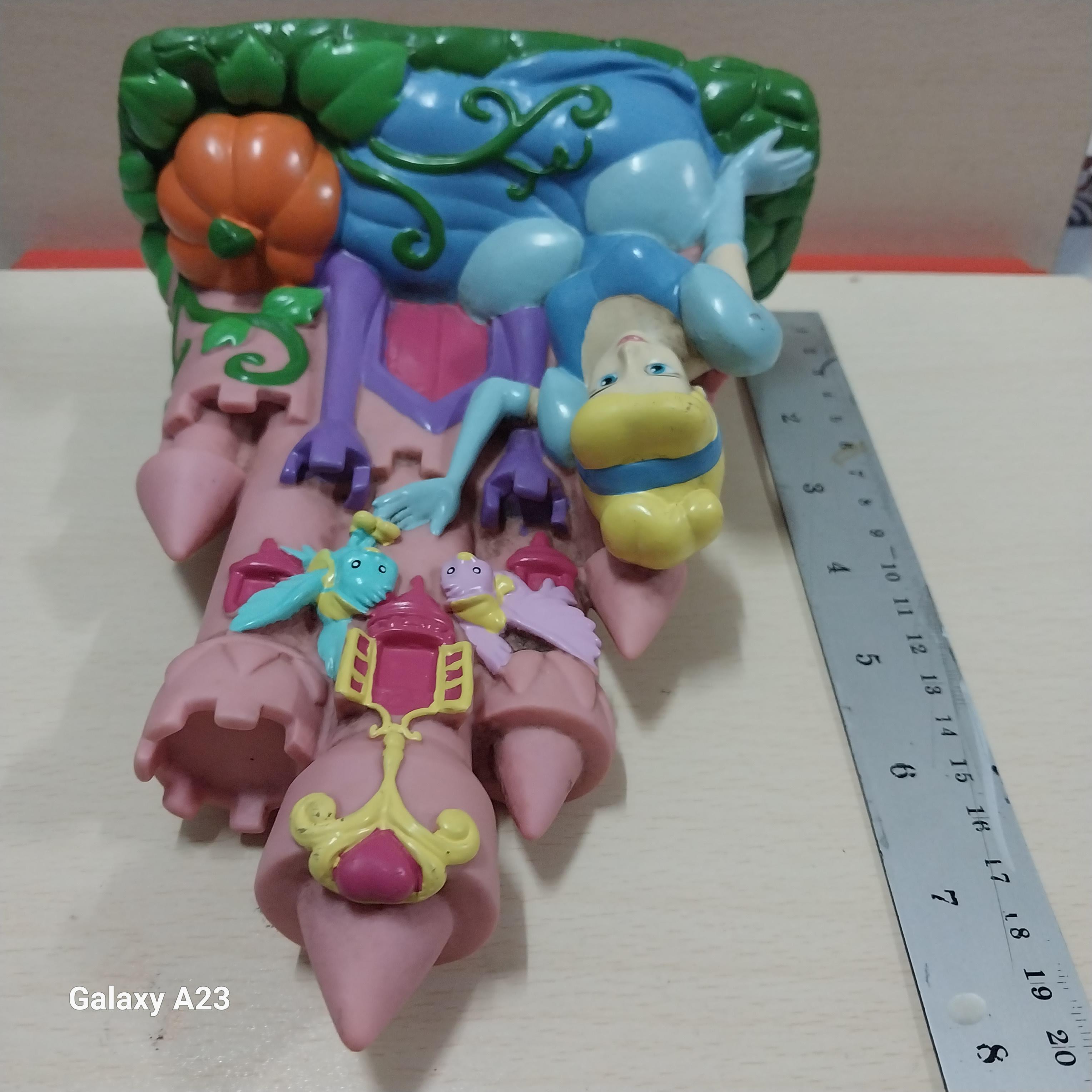 มีหลายภาพ กระปุกออมสินซินเดอเรลล่า จาก ดิสนีย์