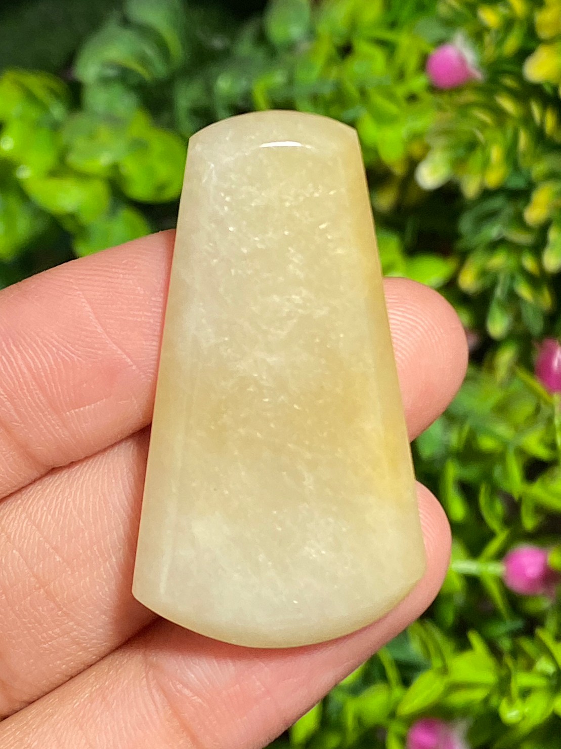 หยกพม่าเจียรนัย (Burmese jade ) 44.49 กะรัต หยกพม่า (jadeite)