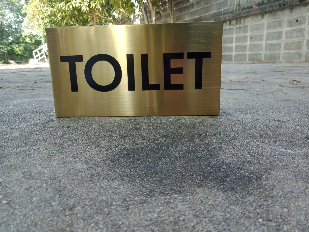 ป้ายสแตนเลสกัดกรด