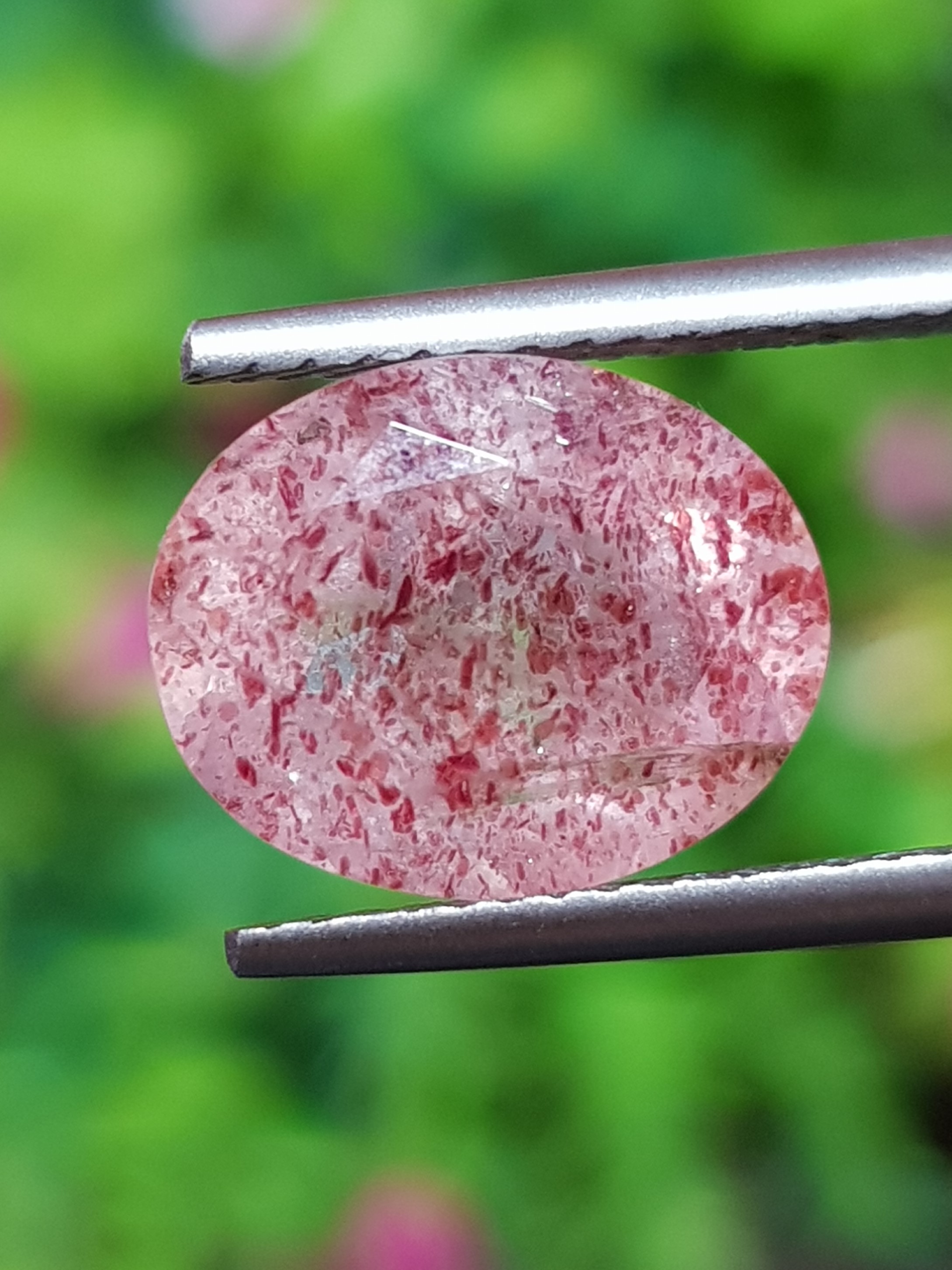 พลอย สตอเบอรี่ ควอตซ์ Strawberry Quartz 3.58 กะรัต (Cts.) พลอยแท้ อัญมณีมงคลประจําวันเกิด เครื่องประดับพลอย