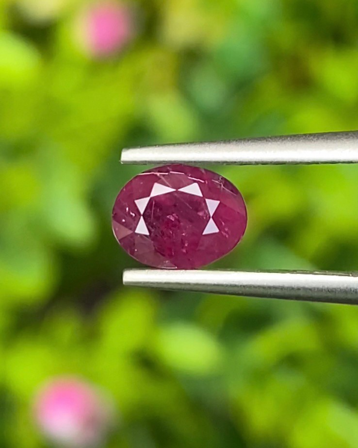 พลอย ทับทิม สยาม (Siam Ruby Sapphire) 1.11 กะรัต (Cts.) พร้อมใบเซอร์ พลอยแท้ อัญมณีมงคลประจําวันเกิด เครื่องประดับพลอย
