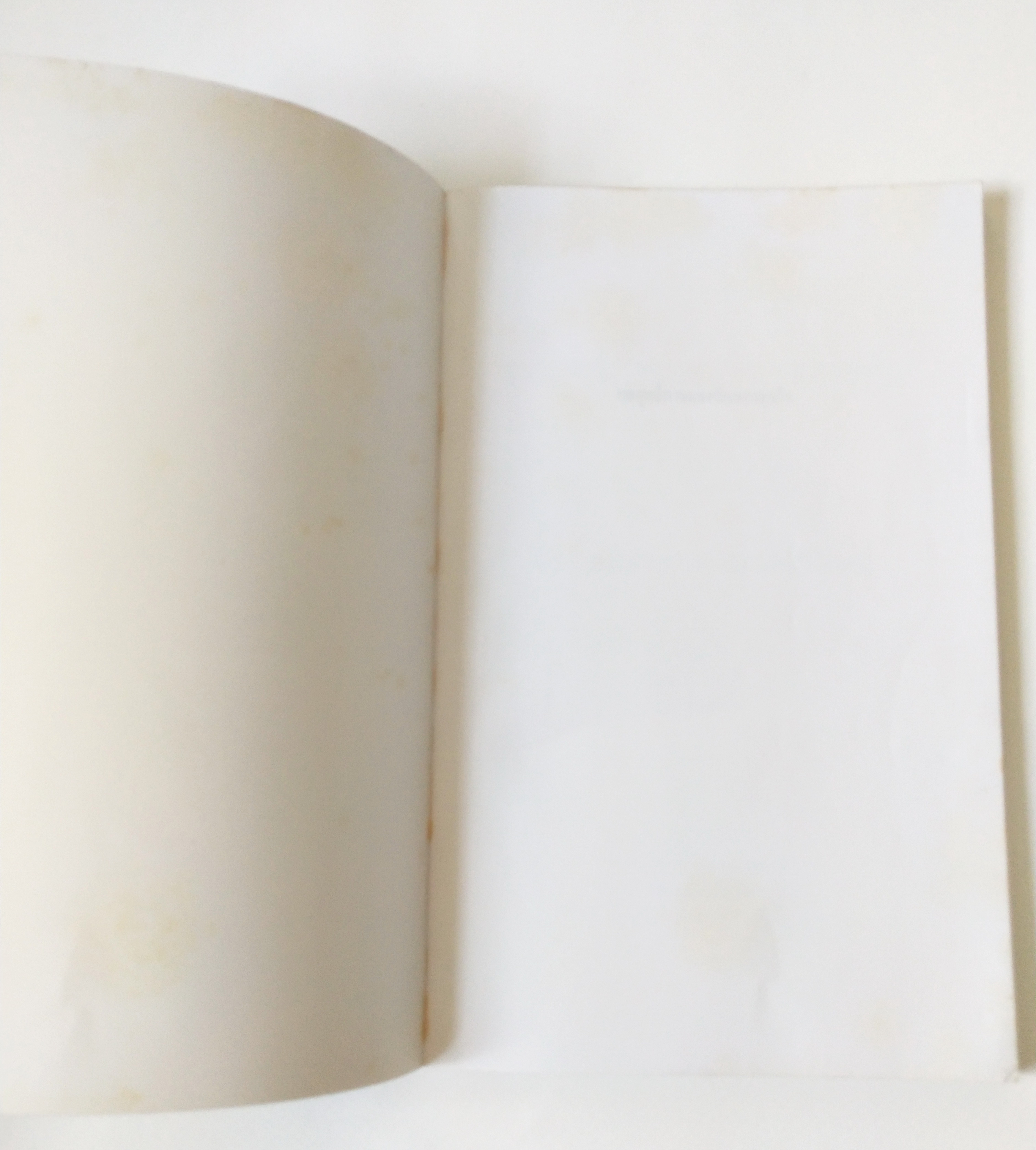 หนังสือบริหารเก่า**มีรอยดินสอขีดเส้นใต้ ปากกา และไฮไลท์ ,บันใดนักบริหารสู่ความเป็นเลิศ "กลยุทธ์การแข่งขันของธุรกิจ" โดย ดร.สมชาย ภคภาสน์วิวัฒน์ พิมพ์ครั้งแรก พฤศจิกายน 2540