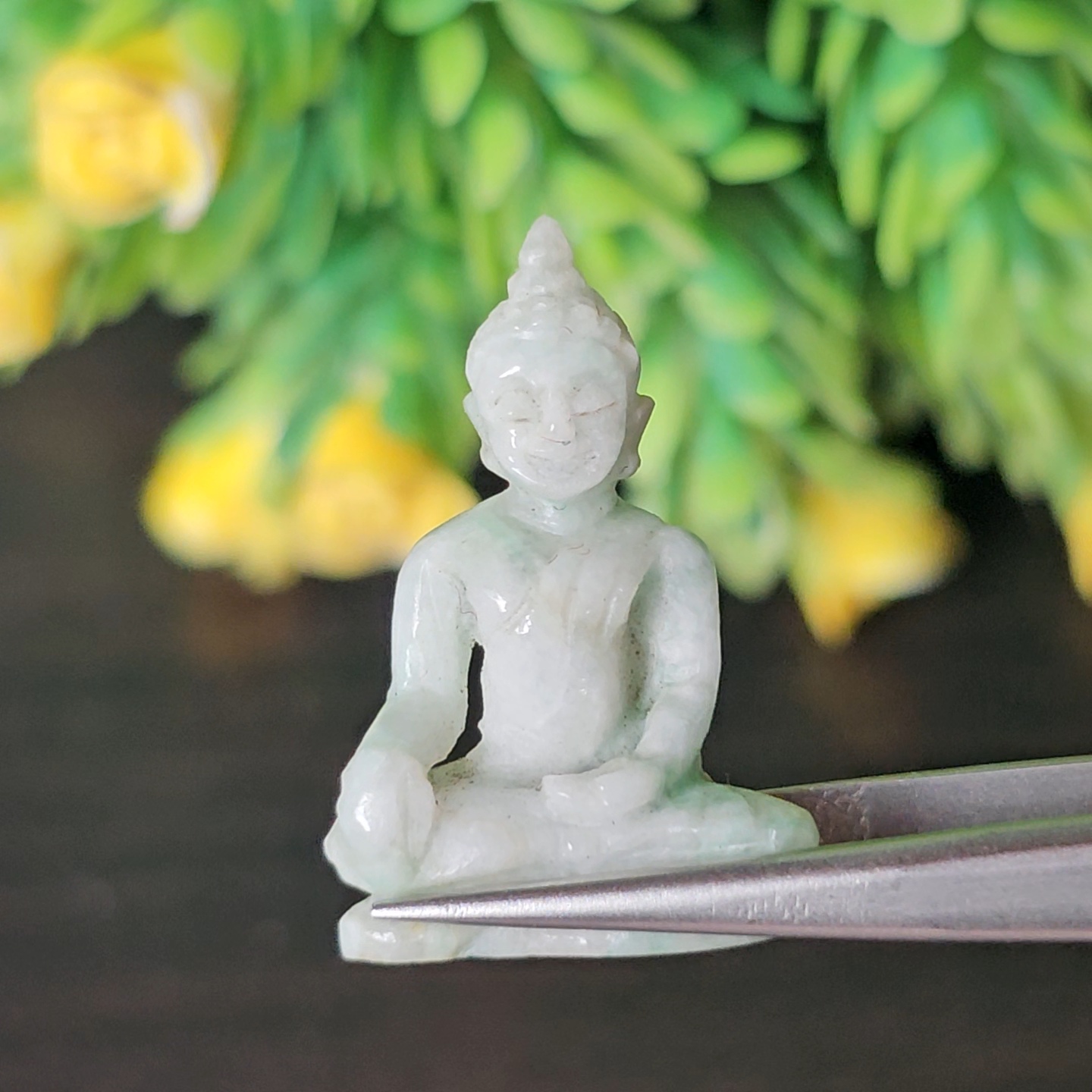 หยก แกะสลัก รูป พระ (Burmese jadeite) 16.25 กะรัต (cts.) หยก พม่า แท้