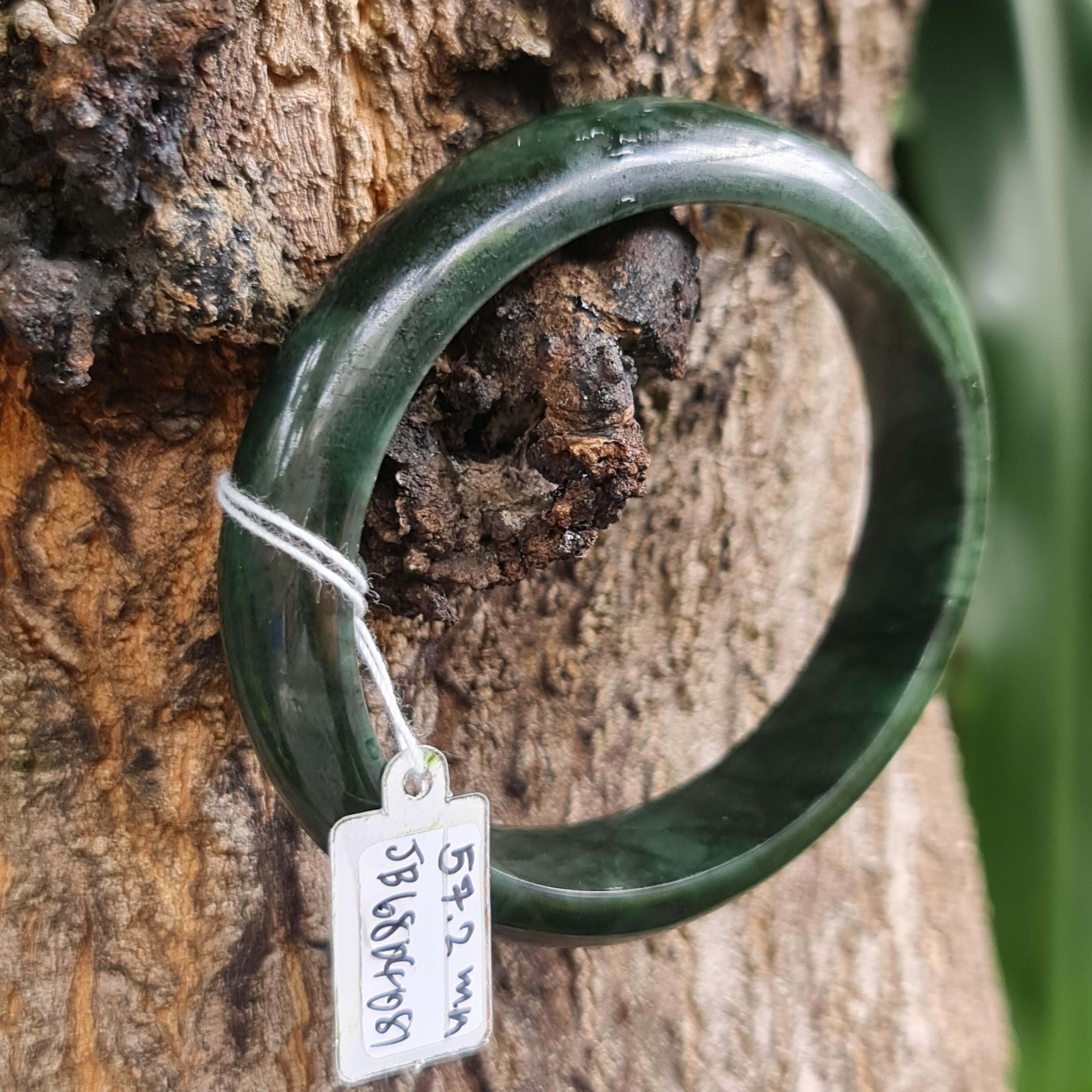 JB6804081 หยก พม่า แท้ Jade กำไลหยก 57.2 มม. (Jadeite bracelet) พม่า (Myanmar)