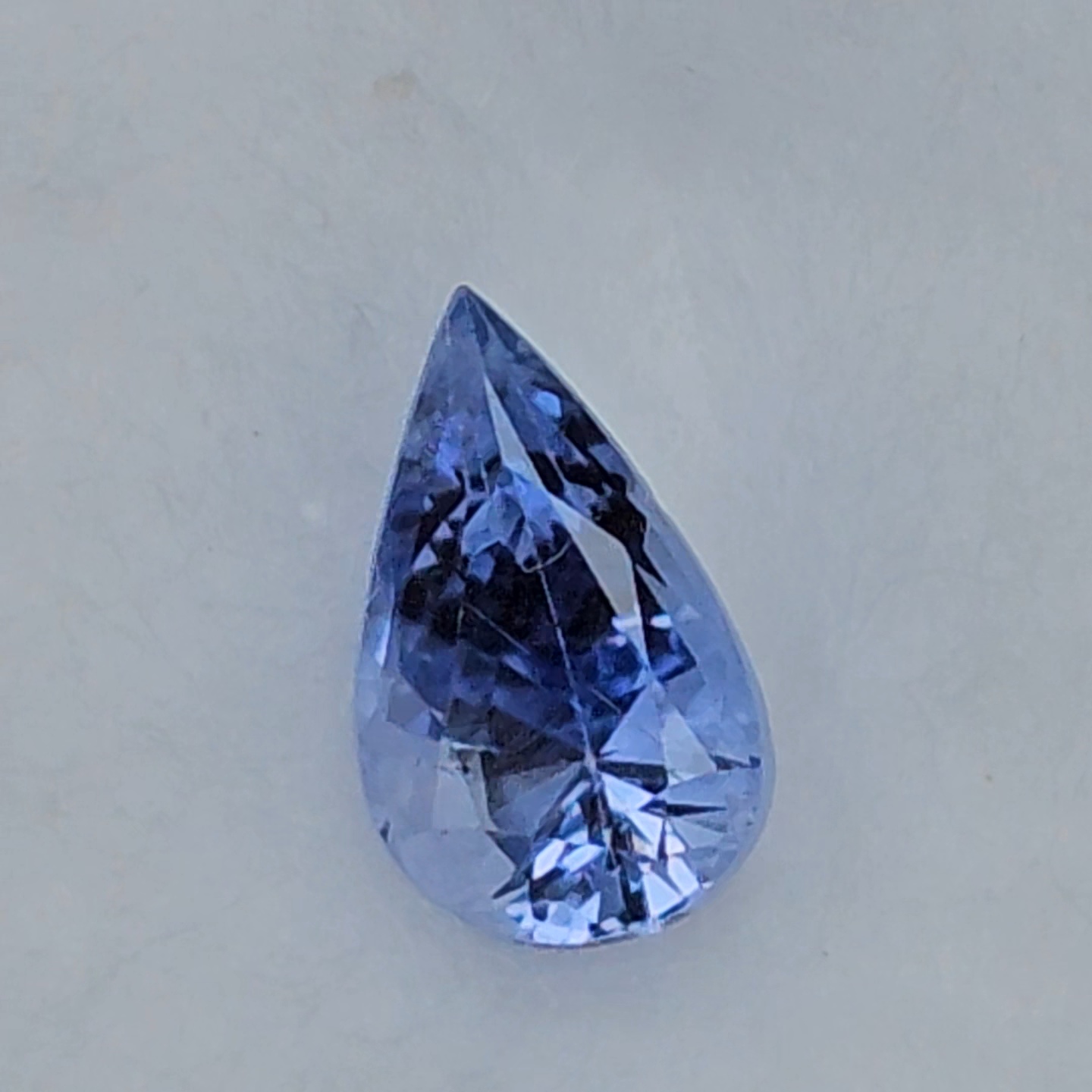 พลอย ไพลิน (Blue Sapphire) 1.55 กะรัต (Cts.) ดิบ (Unheated) พร้อมใบเซอร์ พลอยแท้ อัญมณีมงคลประจําวันเกิด เครื่องประดับพลอย