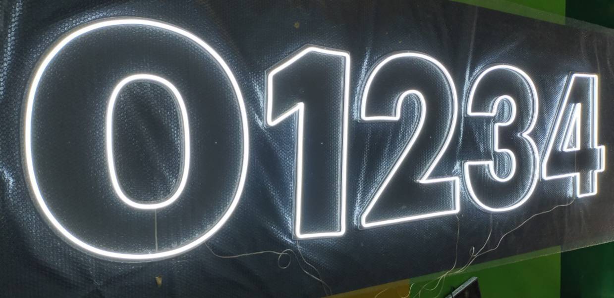 งานไฟเช่า ป้ายไฟนีออนดัดLED 8มิล แสงสีขาว ตัวเลข 0-9