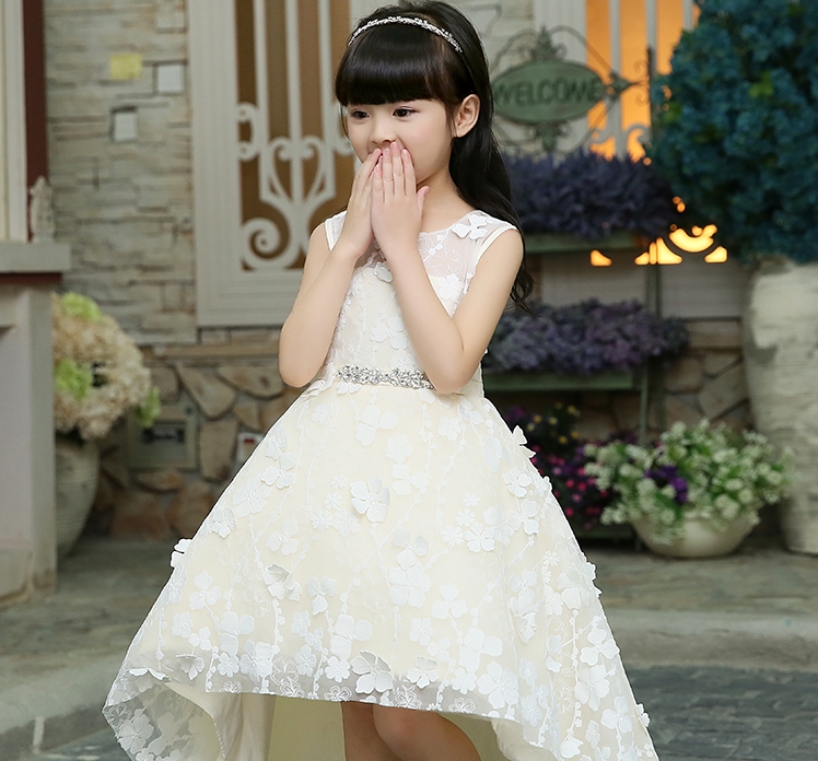 Pre-order ชุดราตรีเด็ก ชุดออกงาน ชุดกระโปรง สไตล์เจ้าหญิง แขนกุด ผ้าลูกไม้ แต่งเพชรช่วงเอว ปล่อยชายยาว มีซิปหลัง